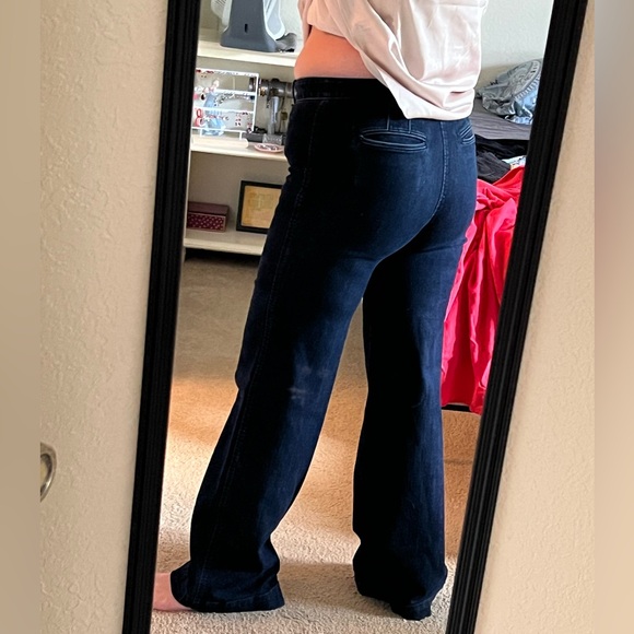 Ann Taylor Loft high waisted, wide-leg dark denim jeans, sz 8 - Picture 3 of 6